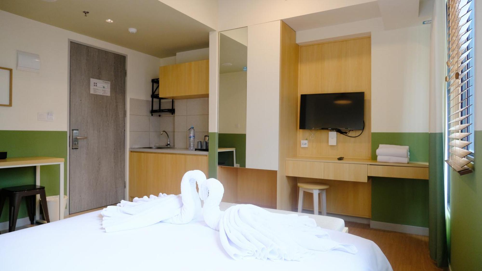 Hotel Osaka Pik2 Тангеранг Экстерьер фото