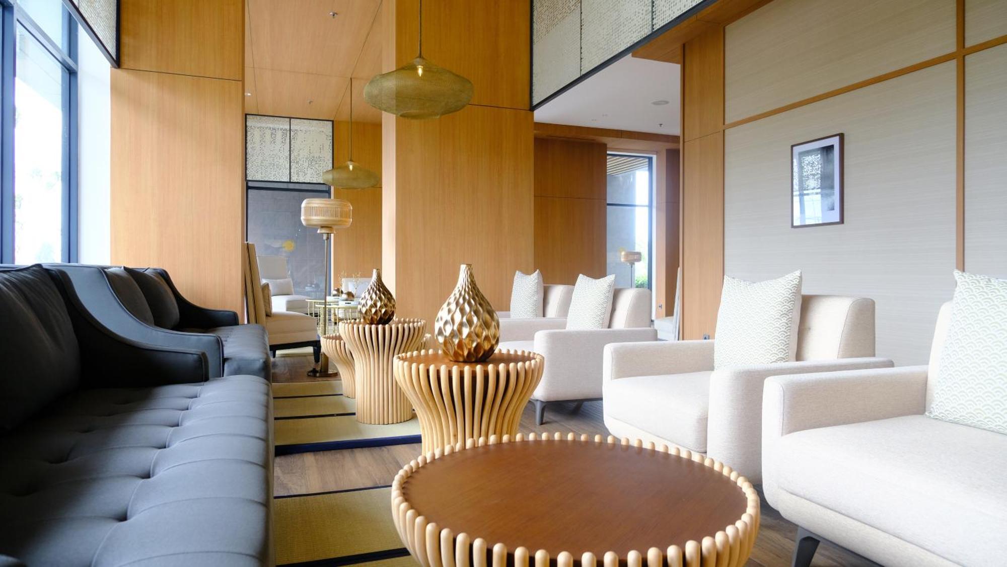 Hotel Osaka Pik2 Тангеранг Экстерьер фото